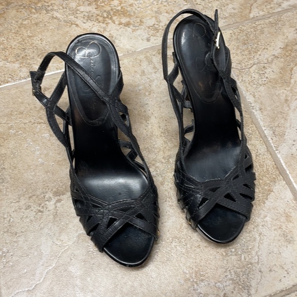 Sandal - Picture 4 of 7